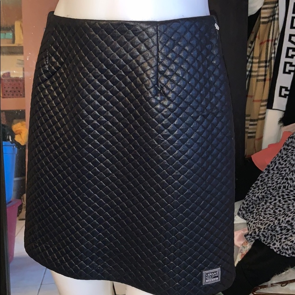 Versace jeans couture quilted skirt sz medium euc